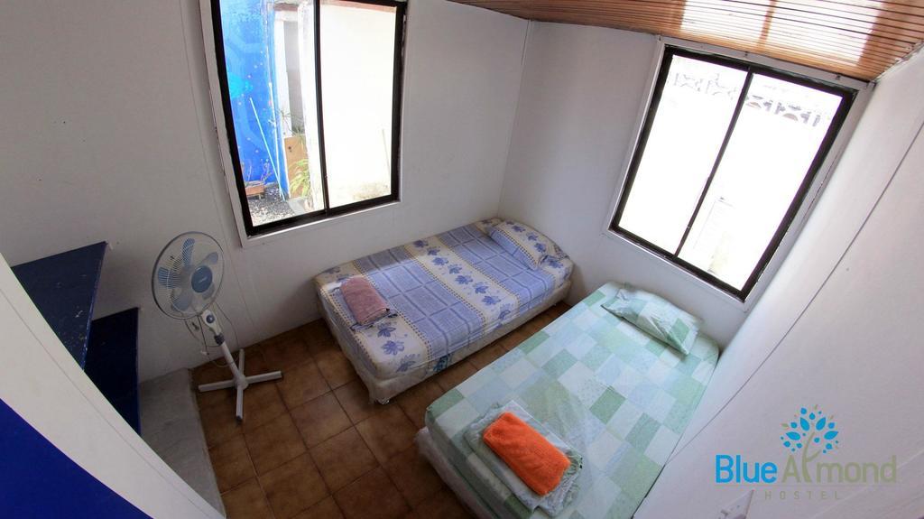 Blue Almond Hostel - San Andres Экстерьер фото