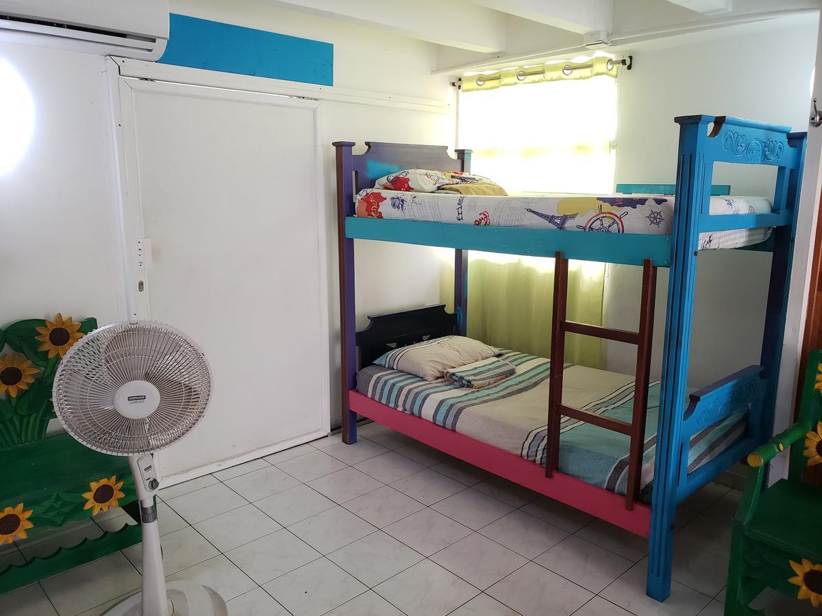 Blue Almond Hostel - San Andres Экстерьер фото