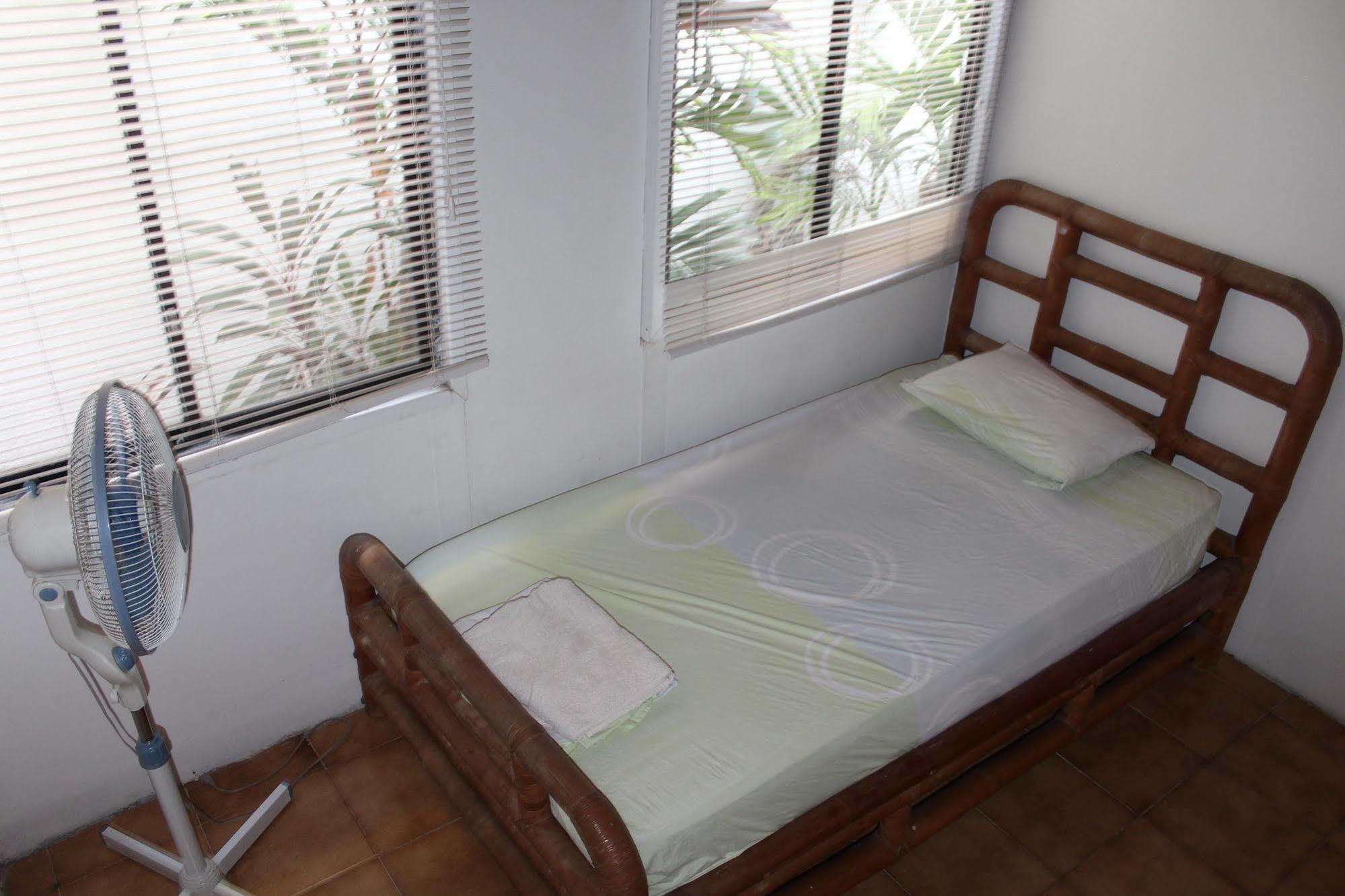 Blue Almond Hostel - San Andres Экстерьер фото